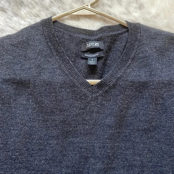 🔥4/$20 Apt. 9 Merino Wool Sweater - Picture 3 of 8